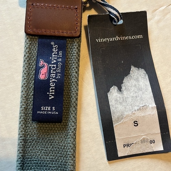 NWT-vineyard vines-S-green-solid canvas solid brass buckle, club belt. - Picture 5 of 7